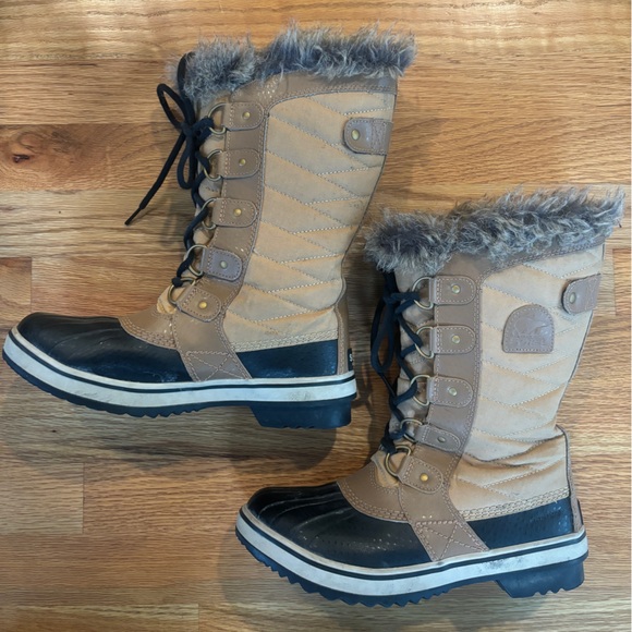 SOREL Women’s Joan of Artic Boots Size 7 - Picture 1 of 6